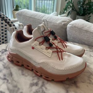 On Cloud Cloudaway Sneaker in Ice/Chili Color